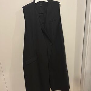 Like new! COS sleeveless blazer Dress size 4, made in Romania! Gorgeous!